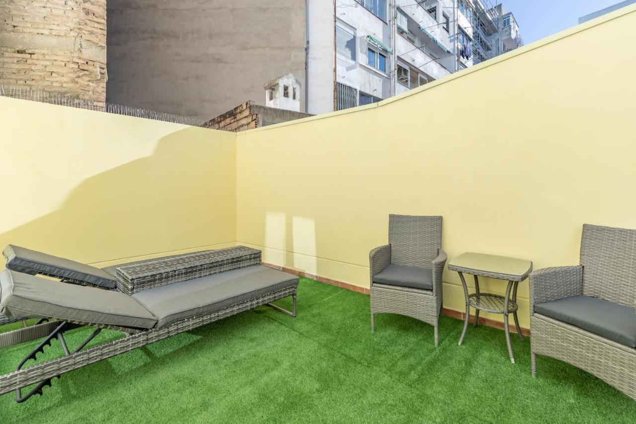 Gorgeous Apt With A Large Private Terrace Valencia Exterior photo