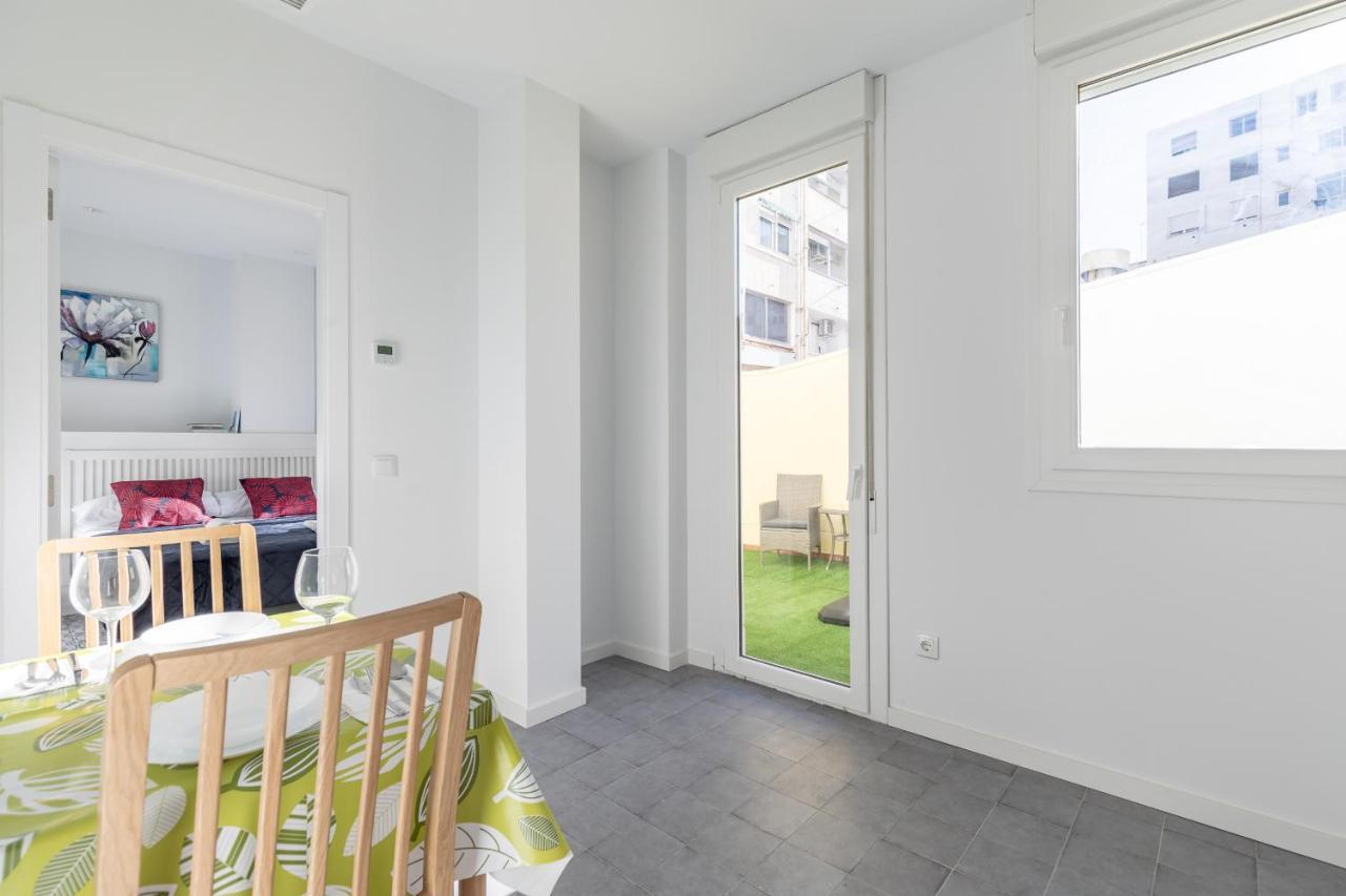 Gorgeous Apt With A Large Private Terrace Valencia Exterior photo